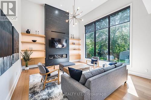 402 Niar Avenue, Mississauga, ON - Indoor Photo Showing Other Room With Fireplace