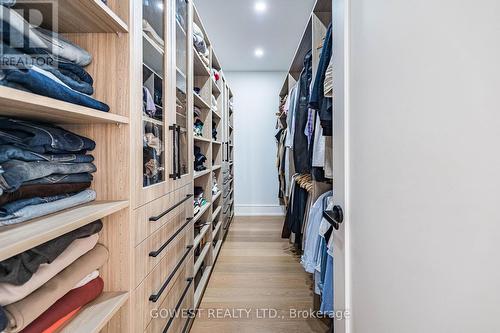 402 Niar Avenue, Mississauga, ON - Indoor With Storage