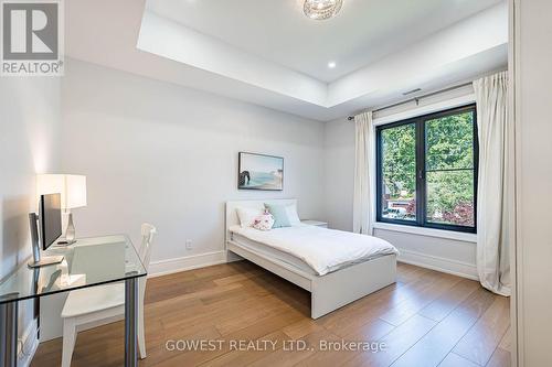 402 Niar Avenue, Mississauga, ON - Indoor Photo Showing Bedroom