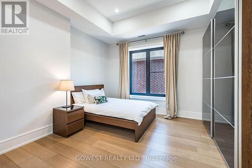 402 Niar Avenue, Mississauga, ON - Indoor Photo Showing Bedroom