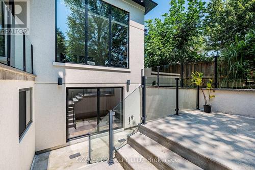 402 Niar Avenue, Mississauga, ON - Outdoor With Exterior
