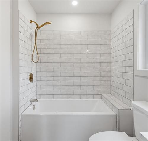 0 Elm Cr, Valhalla Beach, MB - Indoor Photo Showing Bathroom