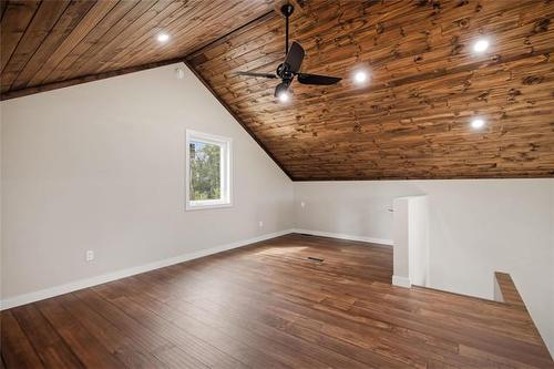 0 Elm Cr, Valhalla Beach, MB - Indoor Photo Showing Other Room