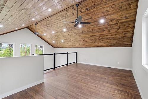 0 Elm Cr, Valhalla Beach, MB - Indoor Photo Showing Other Room