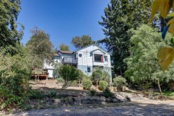 995 Franklyn St Nanaimo, BC V9R 2Y6