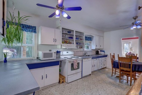 995 Franklyn St, Nanaimo, BC 
