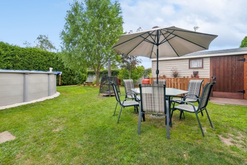 Cour - 111 Rue Forget, Napierville, QC - Outdoor With Above Ground Pool