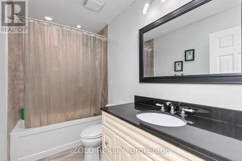 176 Fairwood Drive, Georgina, ON - Indoor Photo Showing Bathroom