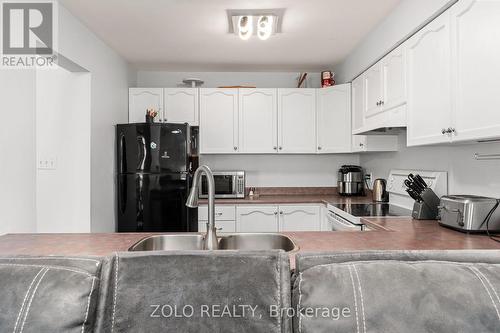 176 Fairwood Drive, Georgina, ON - Indoor Photo Showing Kitchen With Double Sink