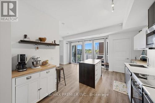 515 - 25 Neighbourhood Lane, Toronto, ON - Indoor Photo Showing Kitchen