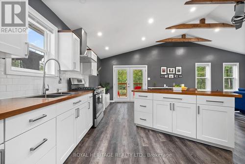 20195 62 Highway, Tudor And Cashel (Tudor Ward), ON - Indoor Photo Showing Kitchen With Double Sink With Upgraded Kitchen