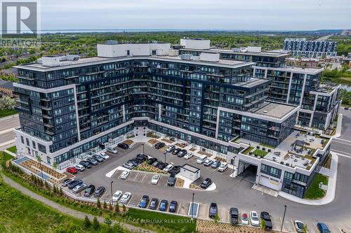 801 - 395 Dundas Street W, Oakville, ON - Outdoor With View