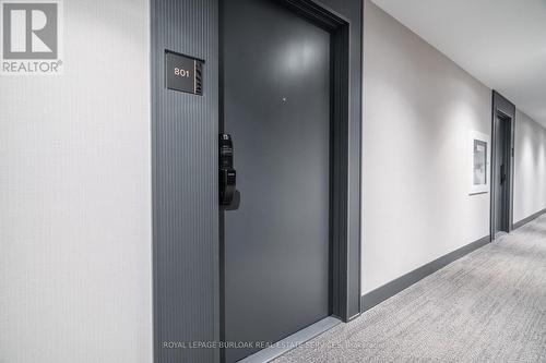801 - 395 Dundas Street W, Oakville, ON -  Photo Showing Other Room