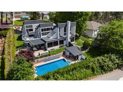 2060 Bennett Road Kelowna, BC V1V 2C1
