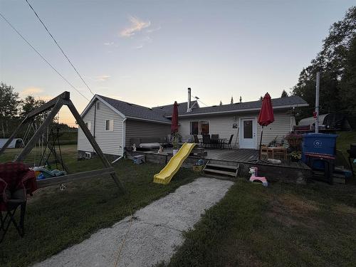 16 James Road, Kenora, ON - Outdoor