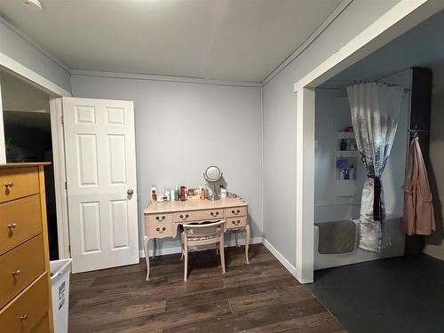 16 James Road, Kenora, ON - Indoor