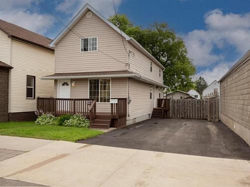127 Court St S, Thunder Bay, ON - Outdoor With Deck Patio Veranda