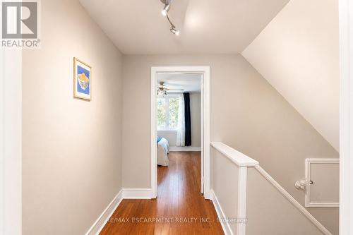 365 East 22Nd Street, Hamilton, ON - Indoor Photo Showing Other Room