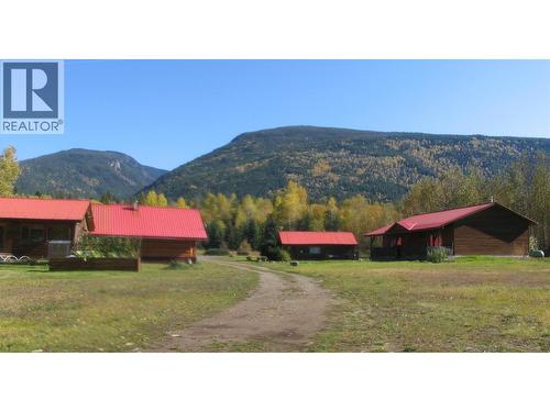 5177 Clearwater Valley Road, Clearwater, BC - Outdoor