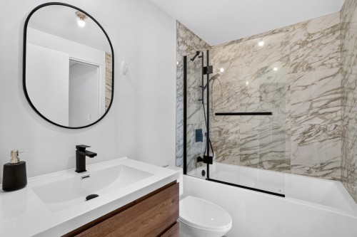 Bathroom - 802-1000 Rue Levert, Montréal (Verdun/Île-Des-Soeurs), QC - Indoor Photo Showing Bathroom