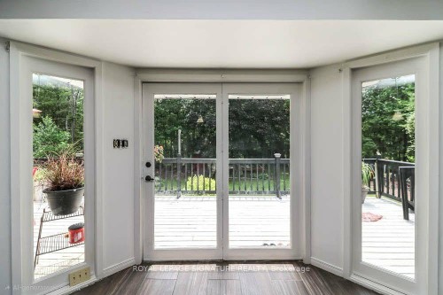 1729 Mosley Street, Wasaga Beach, ON - Indoor Photo Showing Other Room