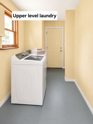 1729 Mosley Street, Wasaga Beach, ON - Indoor Photo Showing Laundry Room