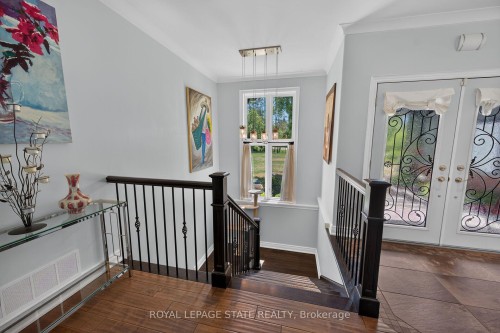 741 South Coast Drive, Haldimand, ON - Indoor Photo Showing Other Room