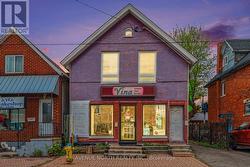 367 BOOTH STREET  Ottawa, ON K1R 7K1