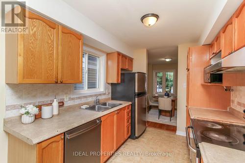 418 Beatrice Drive, Ottawa, ON - Indoor Photo Showing Kitchen With Double Sink