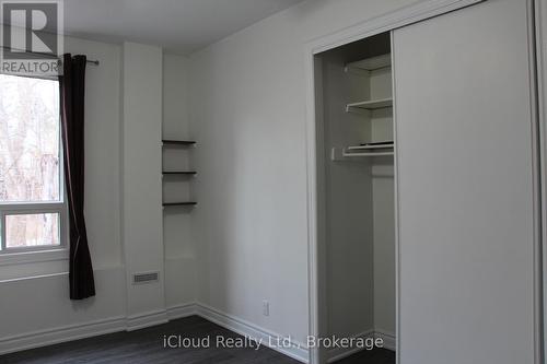 1449 Ithaca Court, Mississauga, ON - Indoor Photo Showing Other Room