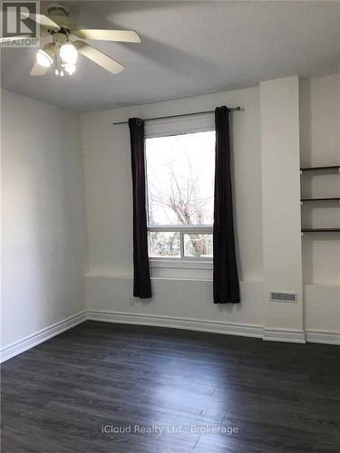 1449 Ithaca Court, Mississauga, ON - Indoor Photo Showing Other Room