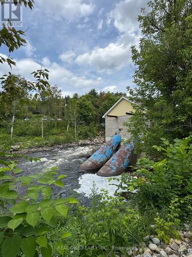 145 Syples Street, Burk'S Falls, ON - Outdoor