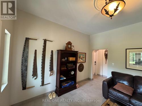 145 Syples Street, Burk'S Falls, ON - Indoor