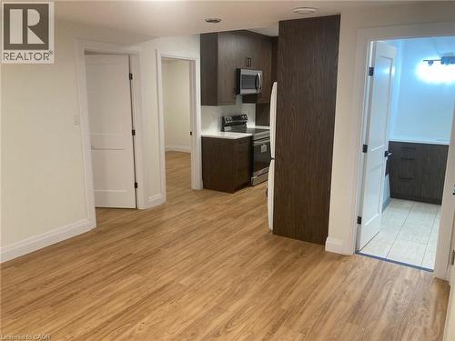 33 CHURCH Street E Unit# 33B (lower unit) , Elmira, Ontario N3B 2L2 4