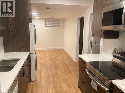 33 CHURCH Street E Unit# 33B (lower unit) , Elmira, Ontario N3B 2L2 5