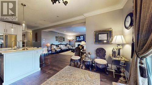 537 Millstream Drive, Waterloo, ON - Indoor Photo Showing Kitchen With Double Sink