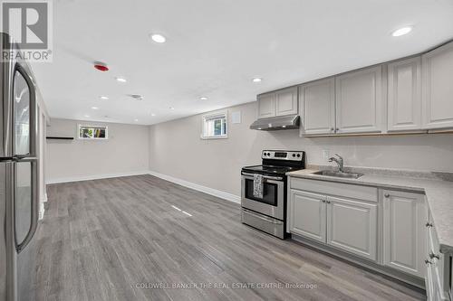 615 Oxford Street, Toronto, ON - Indoor Photo Showing Kitchen