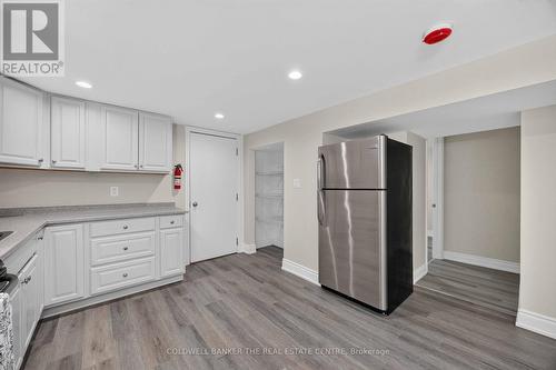 615 Oxford Street, Toronto, ON - Indoor Photo Showing Kitchen