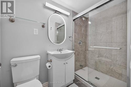 615 Oxford Street, Toronto, ON - Indoor Photo Showing Bathroom