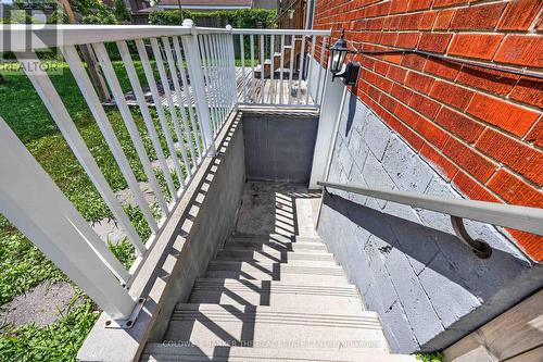615 Oxford Street, Toronto, ON - Outdoor