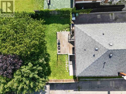 615 Oxford Street, Toronto, ON - Outdoor