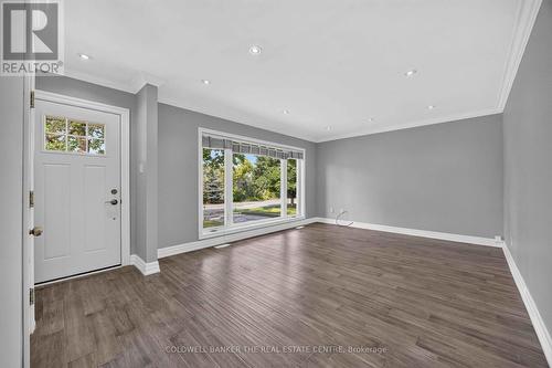 615 Oxford Street, Toronto, ON - Indoor