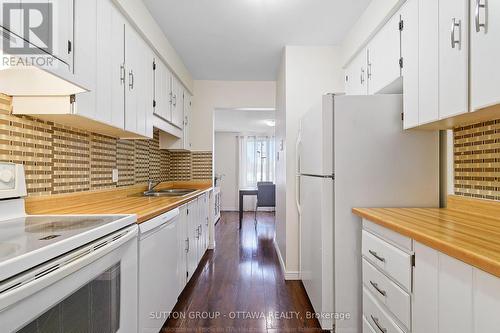 39 - 1803 Axminster Court, Ottawa, ON - Indoor Photo Showing Kitchen With Double Sink
