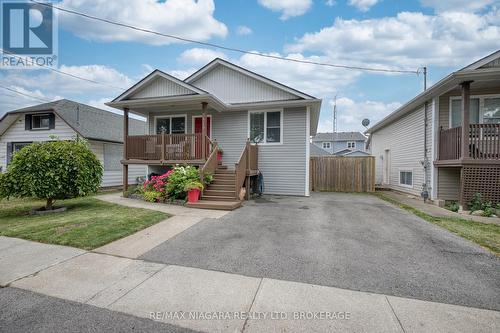 3819 Graeber Avenue, Fort Erie (Crystal Beach), ON - Outdoor With Deck Patio Veranda With Facade