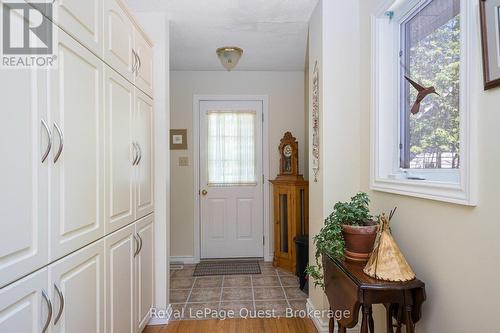 490 Silver Birch Drive, Tiny, ON - Indoor Photo Showing Other Room