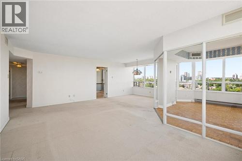 4 Willow Street Unit# 1101, Waterloo, ON - Indoor Photo Showing Other Room