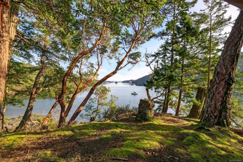 177 Maracaibo Lane, Salt Spring, BC 