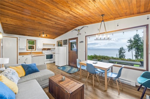 #4-4375 Kelsey Rd, Bowser, BC 
