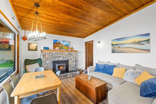 #4-4375 Kelsey Rd, Bowser, BC 