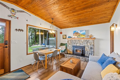 #4-4375 Kelsey Rd, Bowser, BC 